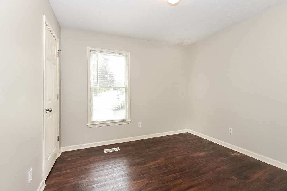 Building Photo - 131 Aztec Way SE