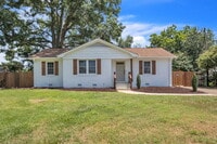 Building Photo - 120 Abbotsford Dr