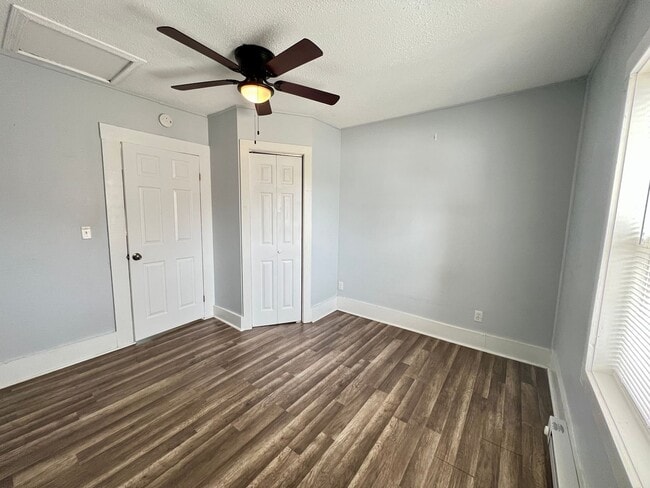 Building Photo - Adorable Rental located in South Hill