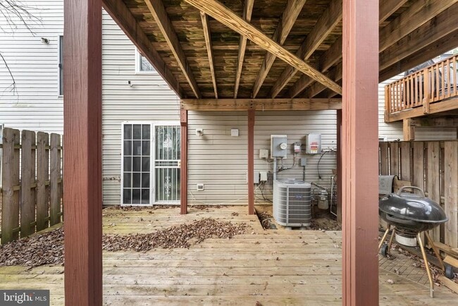 Building Photo - 2503 Lemontree Terrace