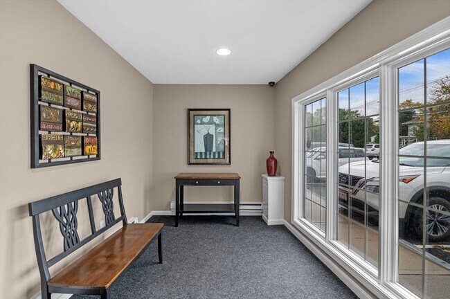 Building Photo - 212 Humphrey St