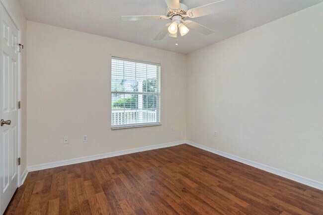 Building Photo - 168 Cabana Way