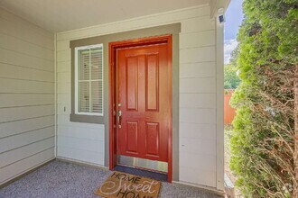 Building Photo - This is a beautiful property in the Savana...