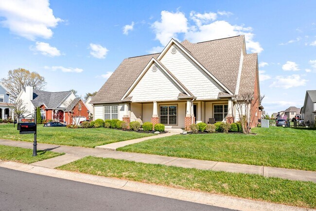 Building Photo - Pet Friendly Three Bedroom with Bonus!