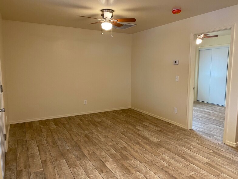 Building Photo - 1001 Elledge Dr