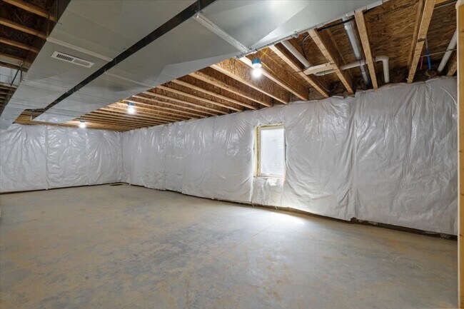 Building Photo - 6136 Mississippi Ave