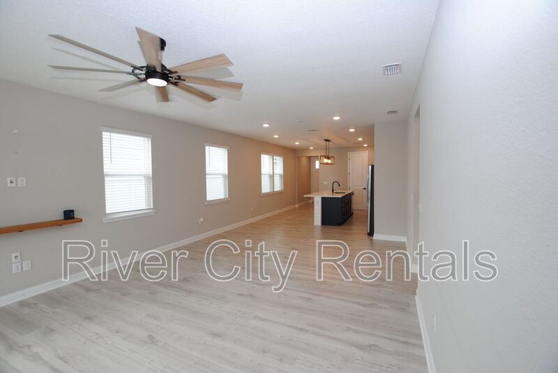 Building Photo - 6997 Red Timber Rd