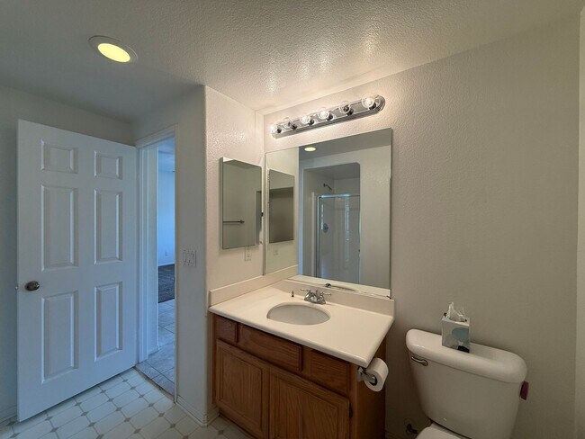 Building Photo - 43439 Bale Ct