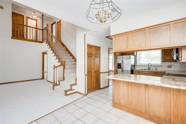 Building Photo - 109 Vinca Dr