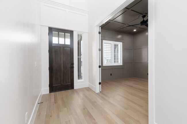 Building Photo - 2926 Naboo Ln