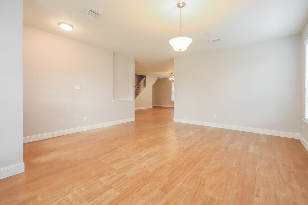 Building Photo - 553 Small Cedar Dr