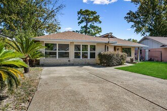 Building Photo - 9326 Eblen Dr