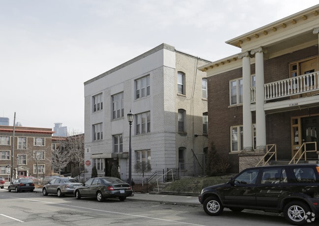 Building Photo - First Avenue Apartments