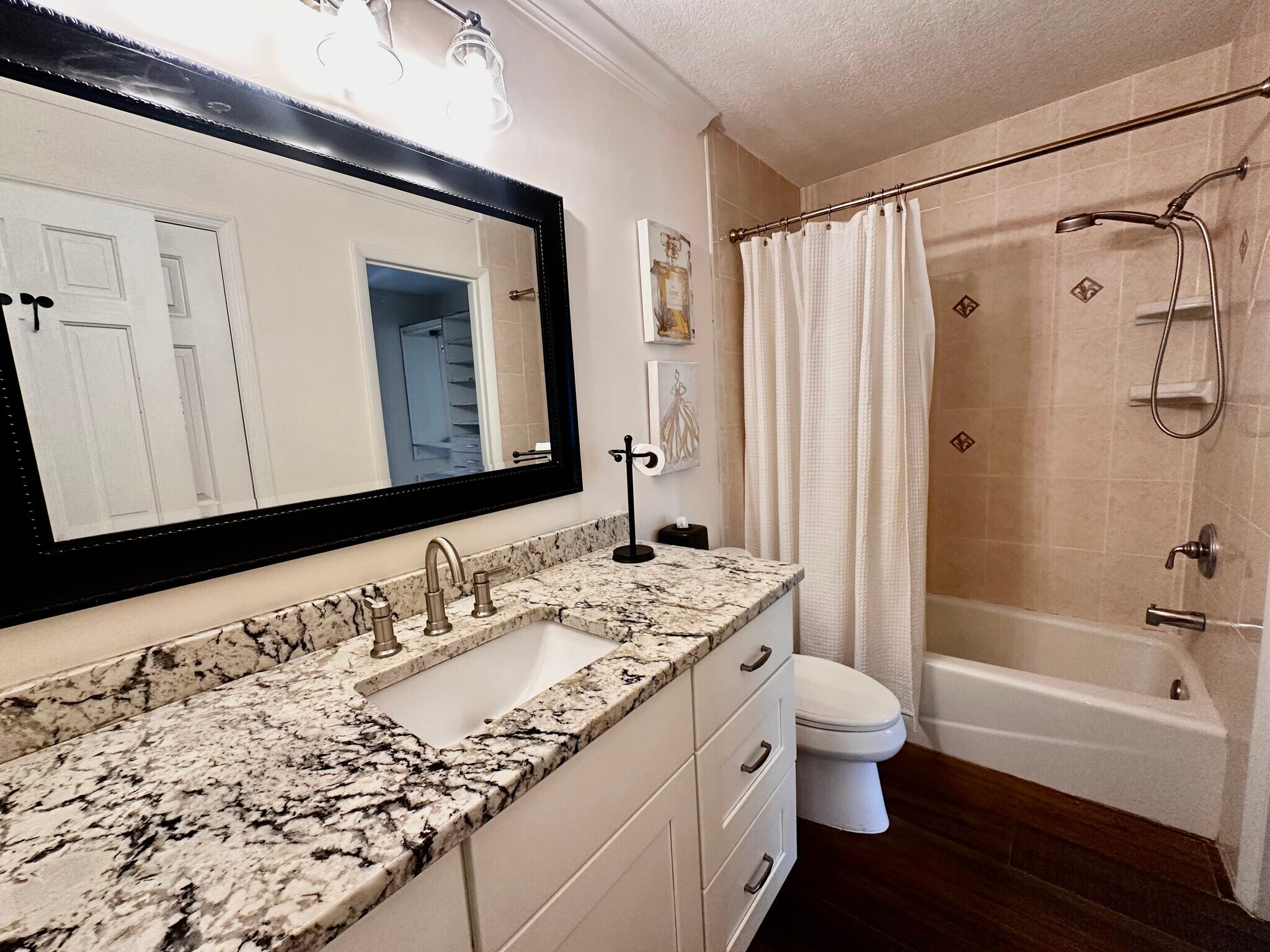 Building Photo - 1815 Robalo Dr