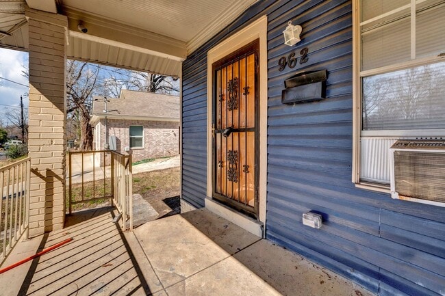 Building Photo - 964 Joseph Pl