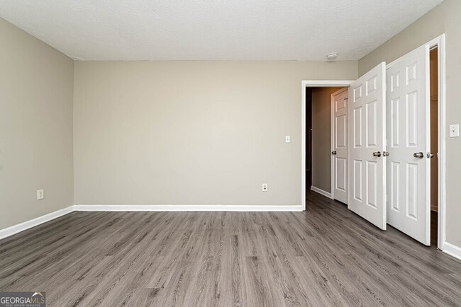 Building Photo - 172 Marsh Glen Dr