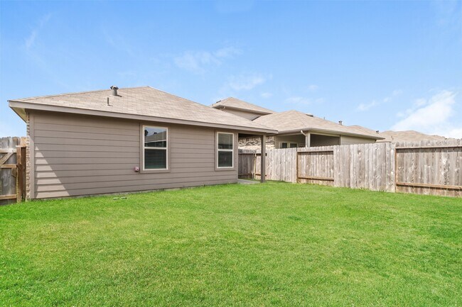 Building Photo - 9913 Gln Brk Ln