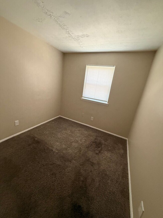 Building Photo - HOME IN BULLITT COUNTY-Hillview