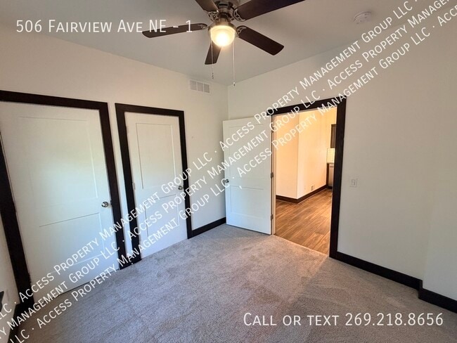 Building Photo - 506 Fairview Ave NE