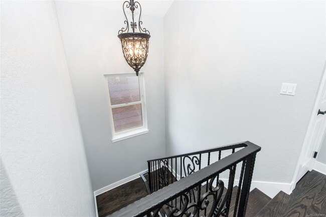 Building Photo - 3700 W 49th Ave