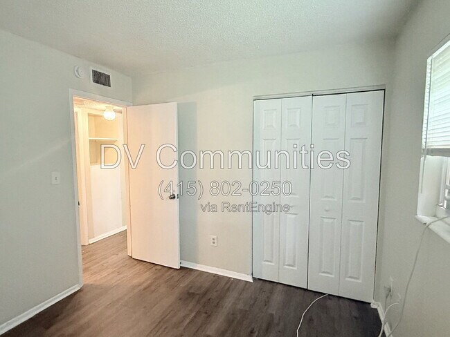 Building Photo - 2409 13th St W
