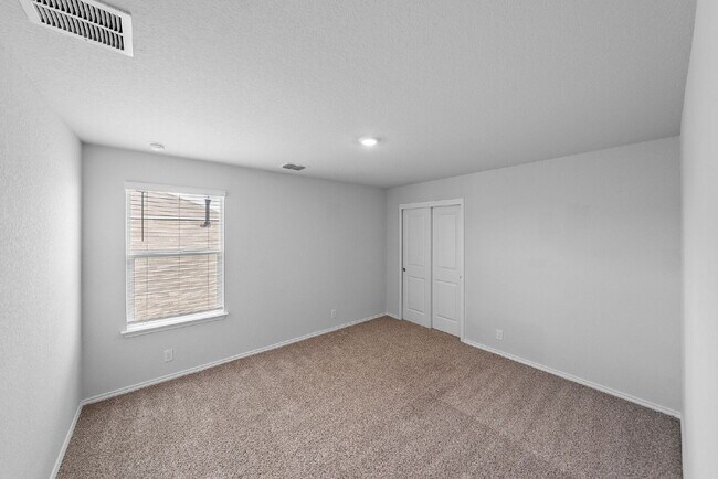 Building Photo - RESORT STYLE AMENITIES!! Multiple Pools. Lazy River. Splash Pad and Water Slides. Fitness Center....