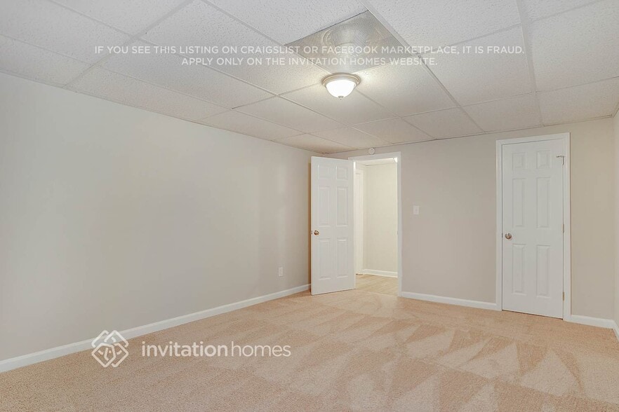 Building Photo - 1520 Jade Cove Dr