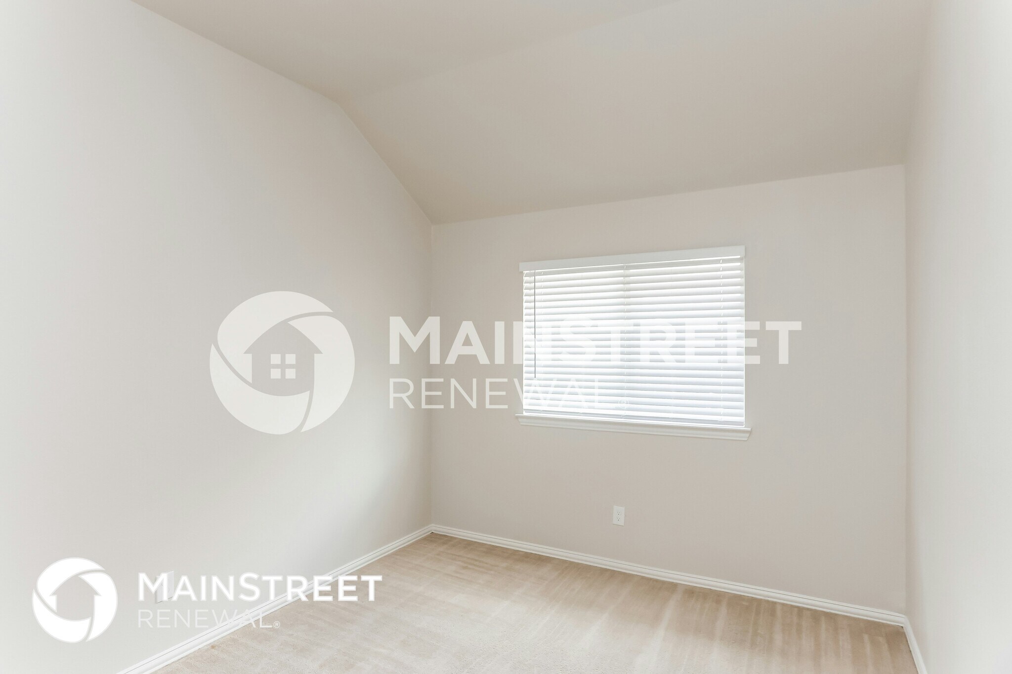 Building Photo - 700 Shady Meadow Ln