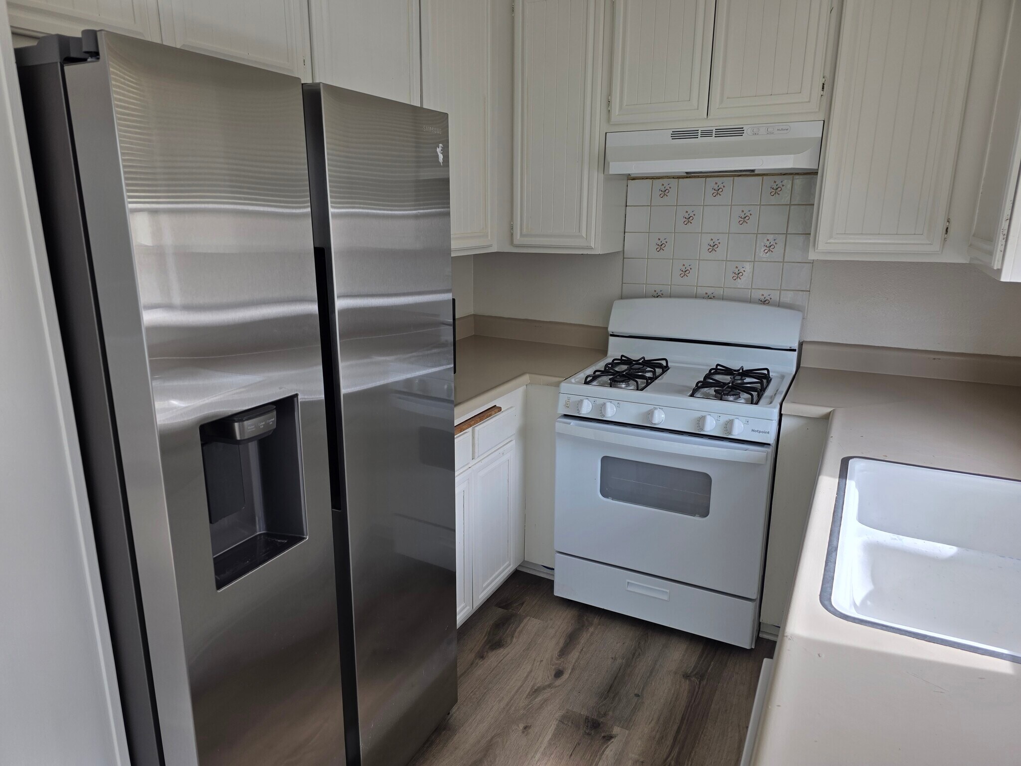 Building Photo - 27925 Tyler Ln