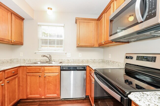 Building Photo - 3062 Ace Wintermeyer Dr
