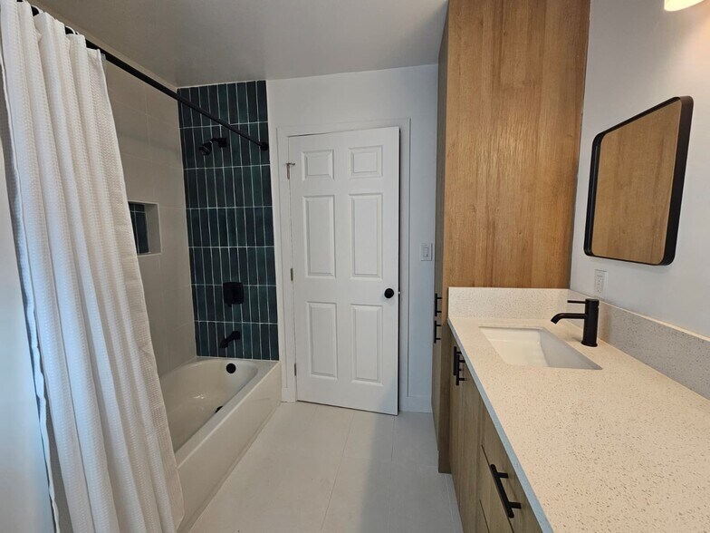 Building Photo - 1101 S Ethel Ave