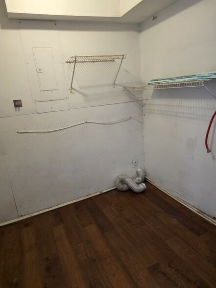 Building Photo - 2919 Maine Ave