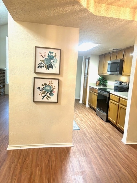 Building Photo - Remodeled 2 bedroom townhouse with loft !
