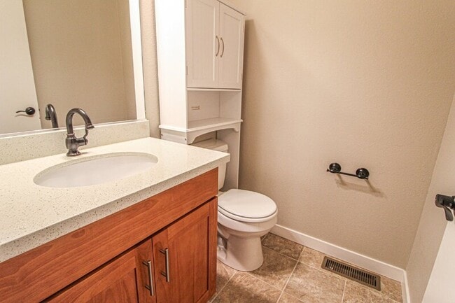 Building Photo - 17630 17th Dr SE