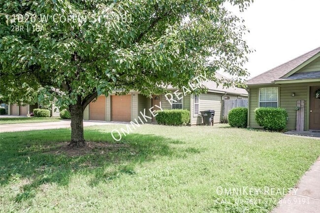 Building Photo - 1026 W Coffin St