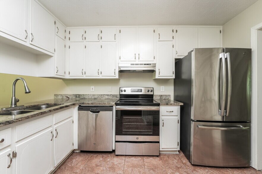 Building Photo - 1477 Cherry Hill Rd SW