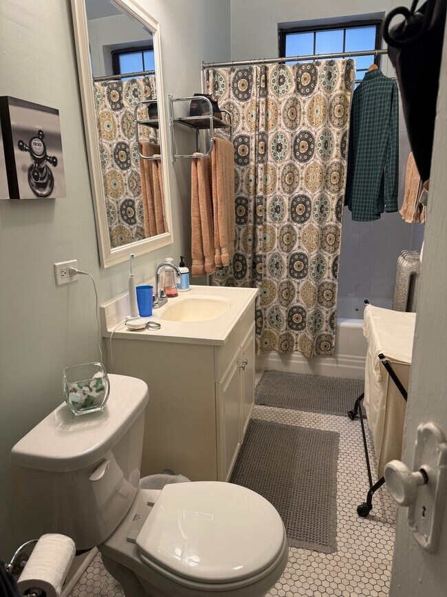 Building Photo - 1130 W Pratt Blvd