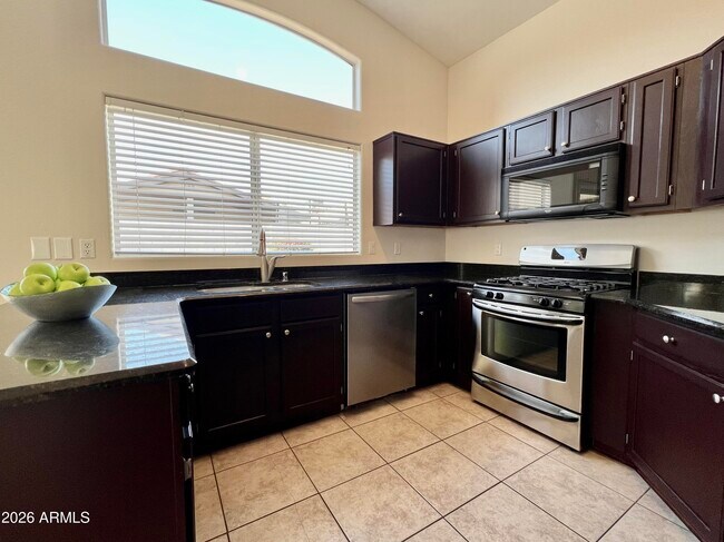 Building Photo - 4050 E Coolbrook Ave