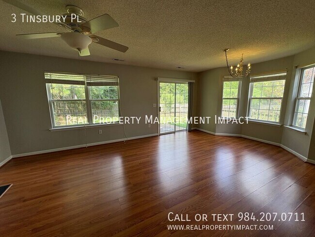 Building Photo - 3 Tinsbury Pl