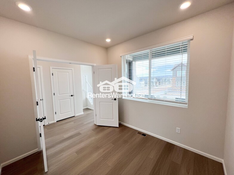 Building Photo - 7253 Goldbloom Ln