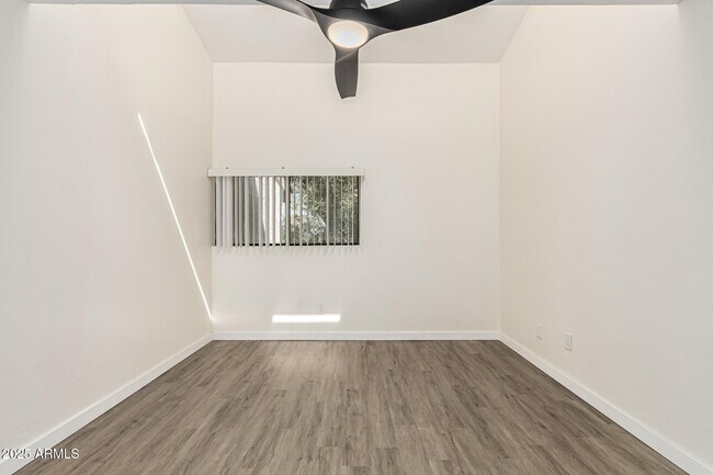 Building Photo - 6480 N 82nd St