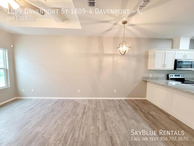 Building Photo - 1809 Davenport St