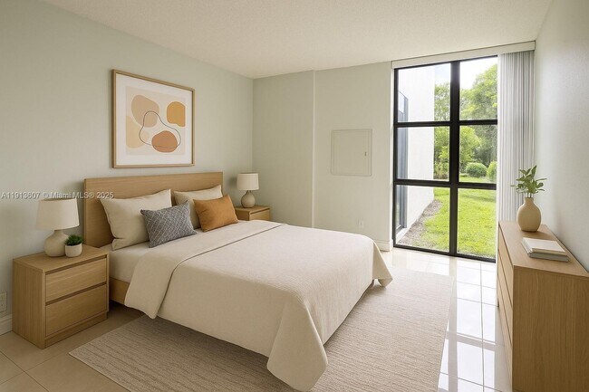 Building Photo - 17021 N Bay Rd