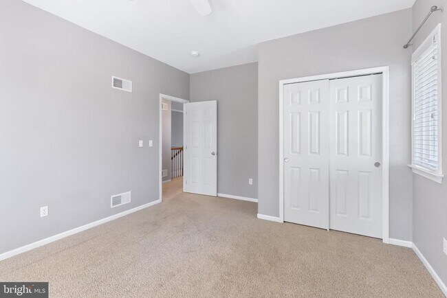 Building Photo - 1298 Vickery Ln