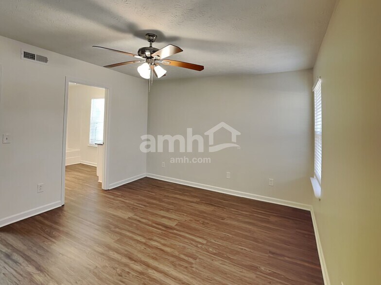 Building Photo - 5112 Greer Station Dr