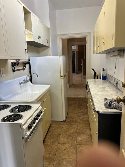 Building Photo - 33 W Fayette St