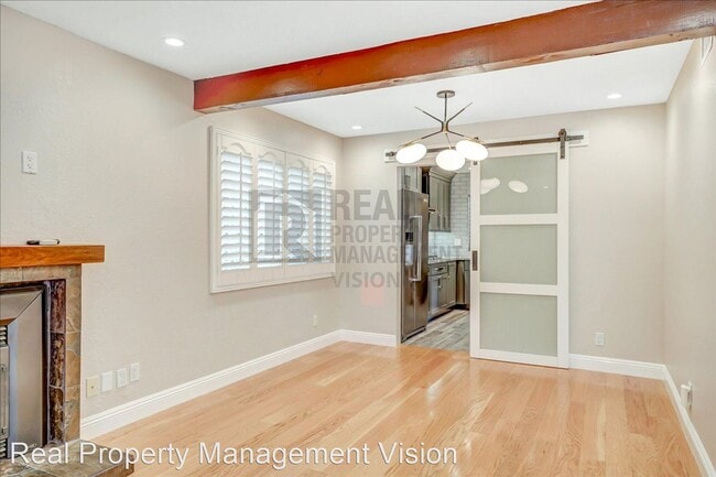 Building Photo - 3 br, 2.5 bath House - 3928 Ackerman Drive