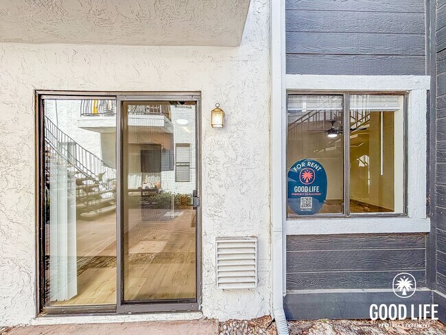 Building Photo - Bright 2BD/2BA Condo in Golden Hill with In-Unit Laundry & Tandem Parking