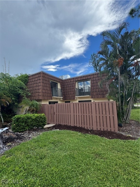 Building Photo - 5205 Cedarbend Dr