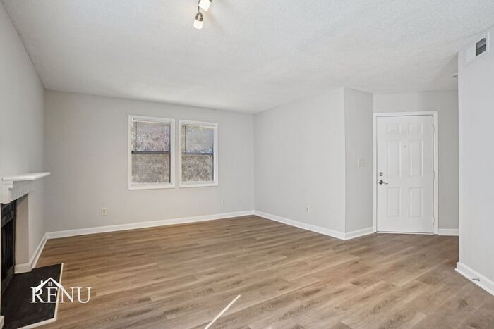 Building Photo - 913 Bethabara Hills Ct
